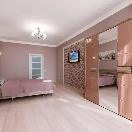 Gagarin Plaza Sea View Apart Arcadia 198 *