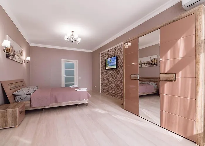 Gagarin Plaza Sea View Apart Arcadia 198 *