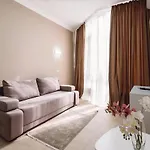 Gagarin Plaza Sea View Apart Arcadia 198 * Odessa
